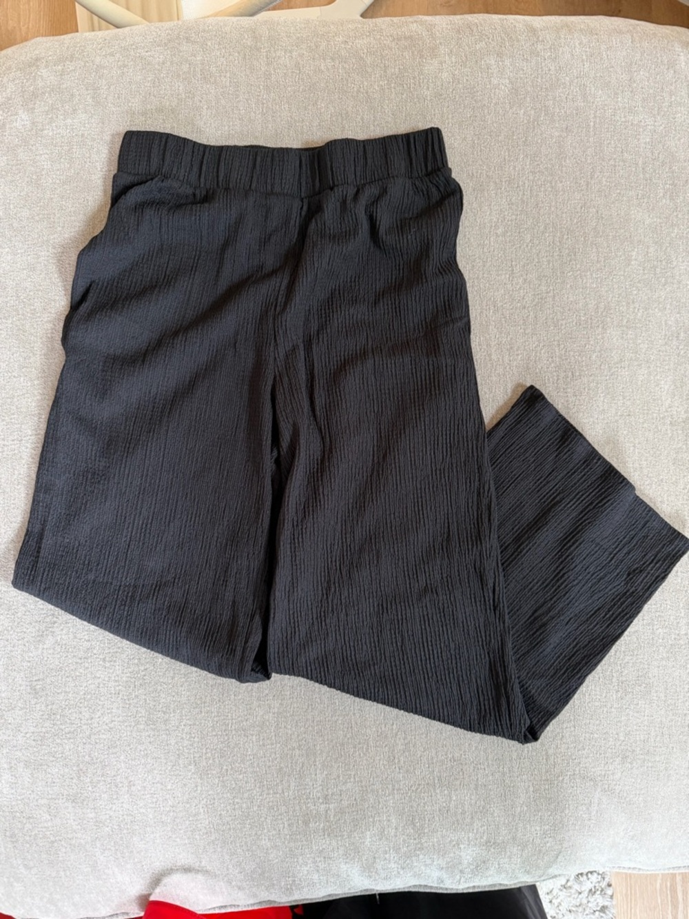 H&M Black Wide-Leg Textured Pull-On Pants